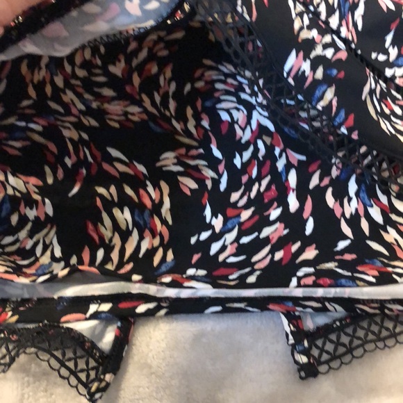 WHBM sleeveless two layer blouse - Picture 3 of 6